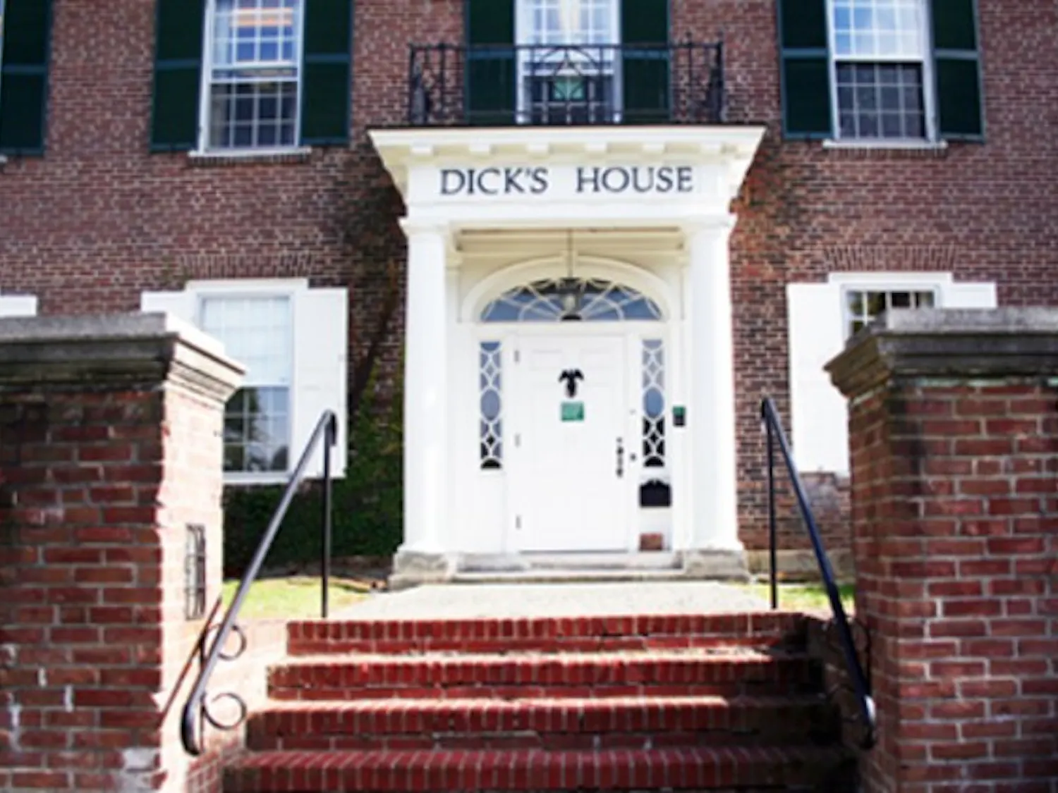 Due to staffing and financial issues, Dick's House is not open on the weekends during the summer. Instead, Students are referred to DHMC.
