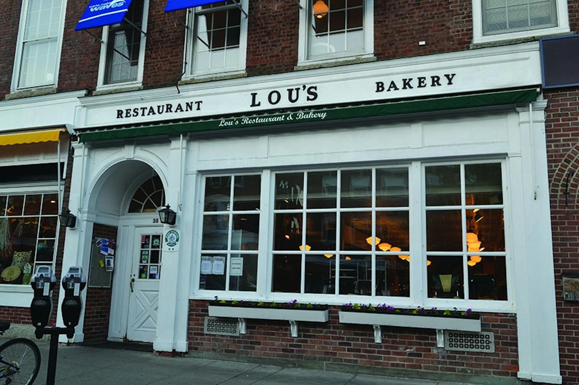 Lou's is a popular spot for brunch.