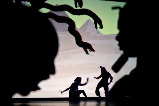 06.29.10.arts.pilobolus2