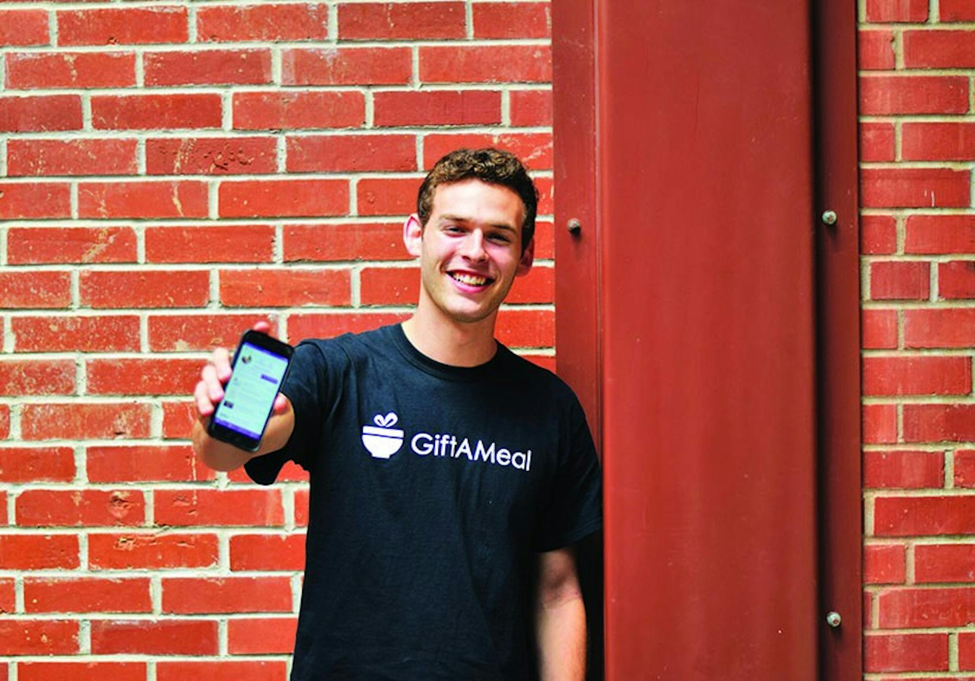 Aidan Folbe '19 co-created app called GiftAMeal.