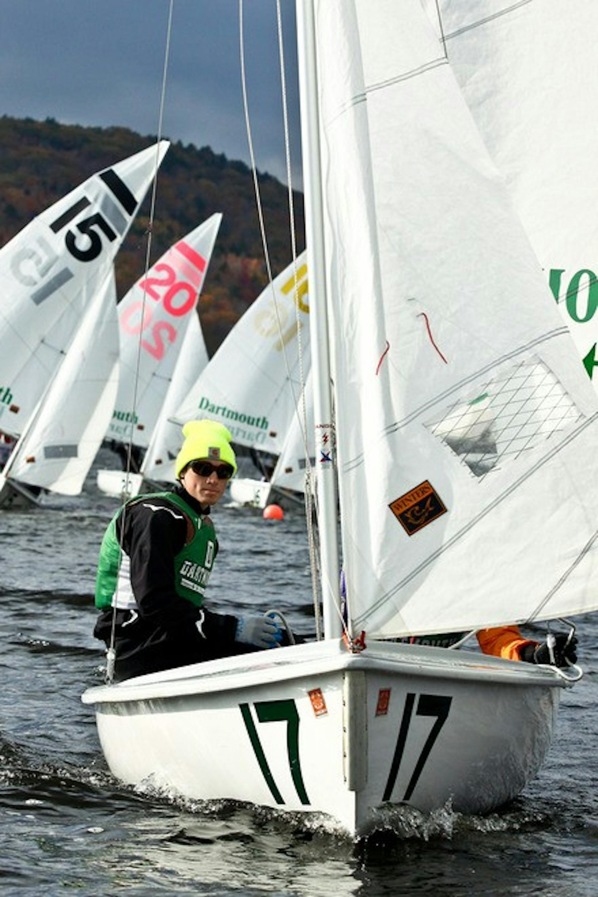 09.27.11.sports.sailingvert