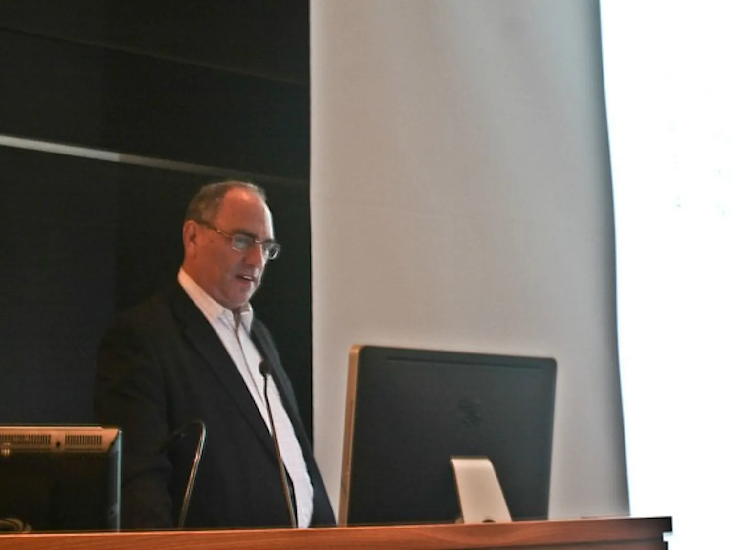 10.14.09.arts.whatIsLife