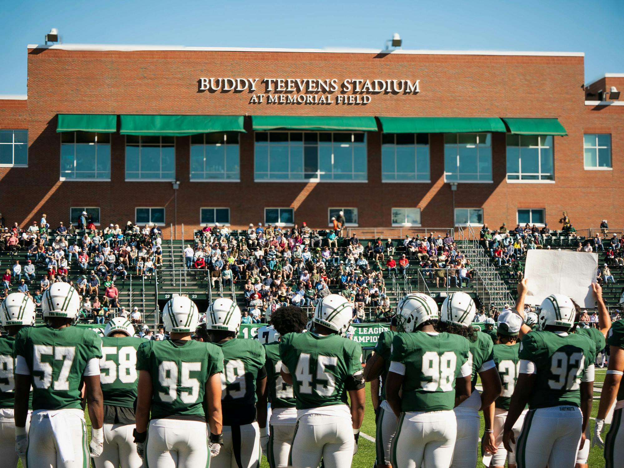 Dartmouth dedicates football stadium to late head coach Buddy Teevens ...