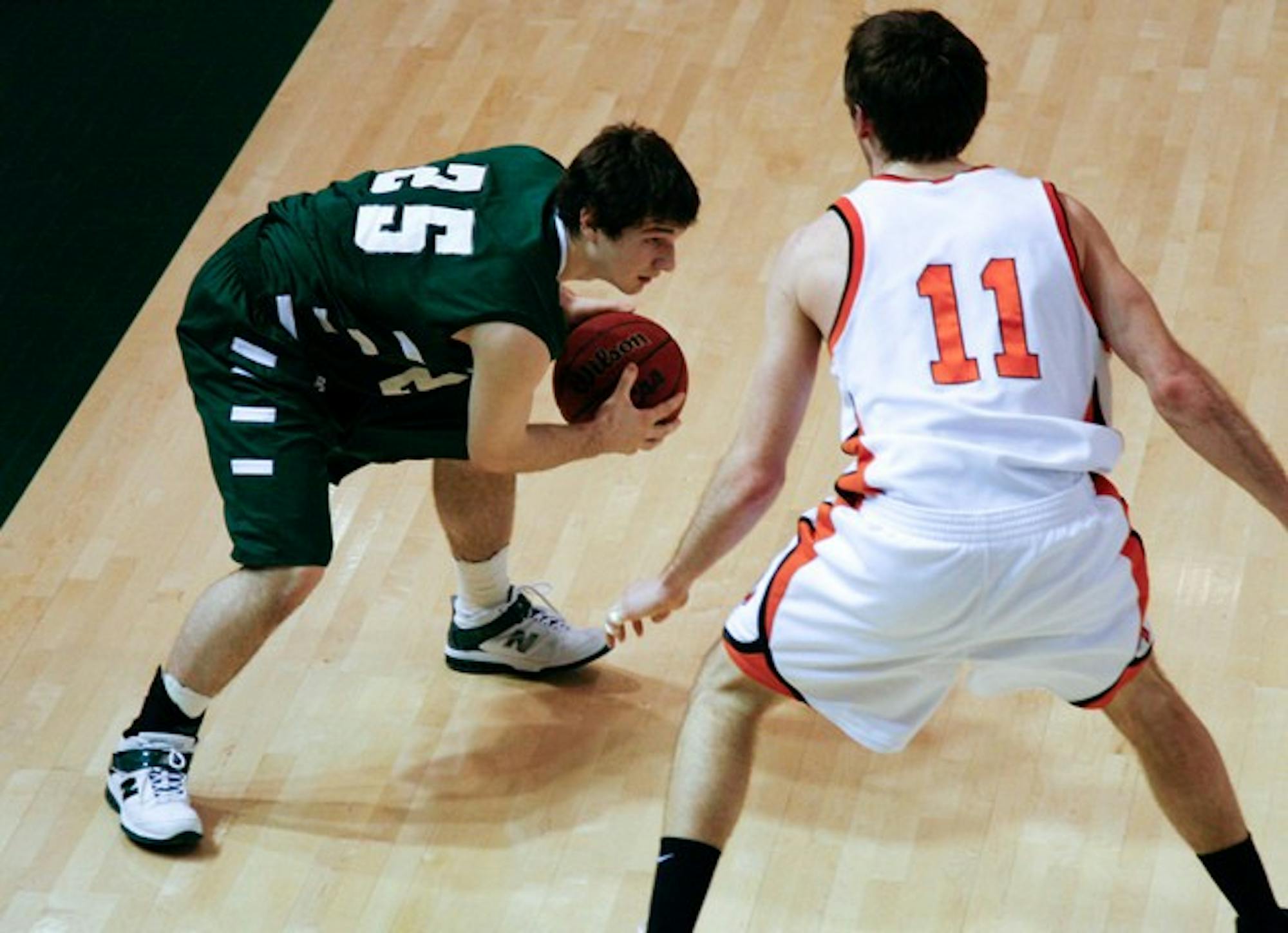 Michael Giovacchini '08 (above) and Jonathan Ball '08 will play their final games in a Dartmouth jersey this coming weekend in Hanover.