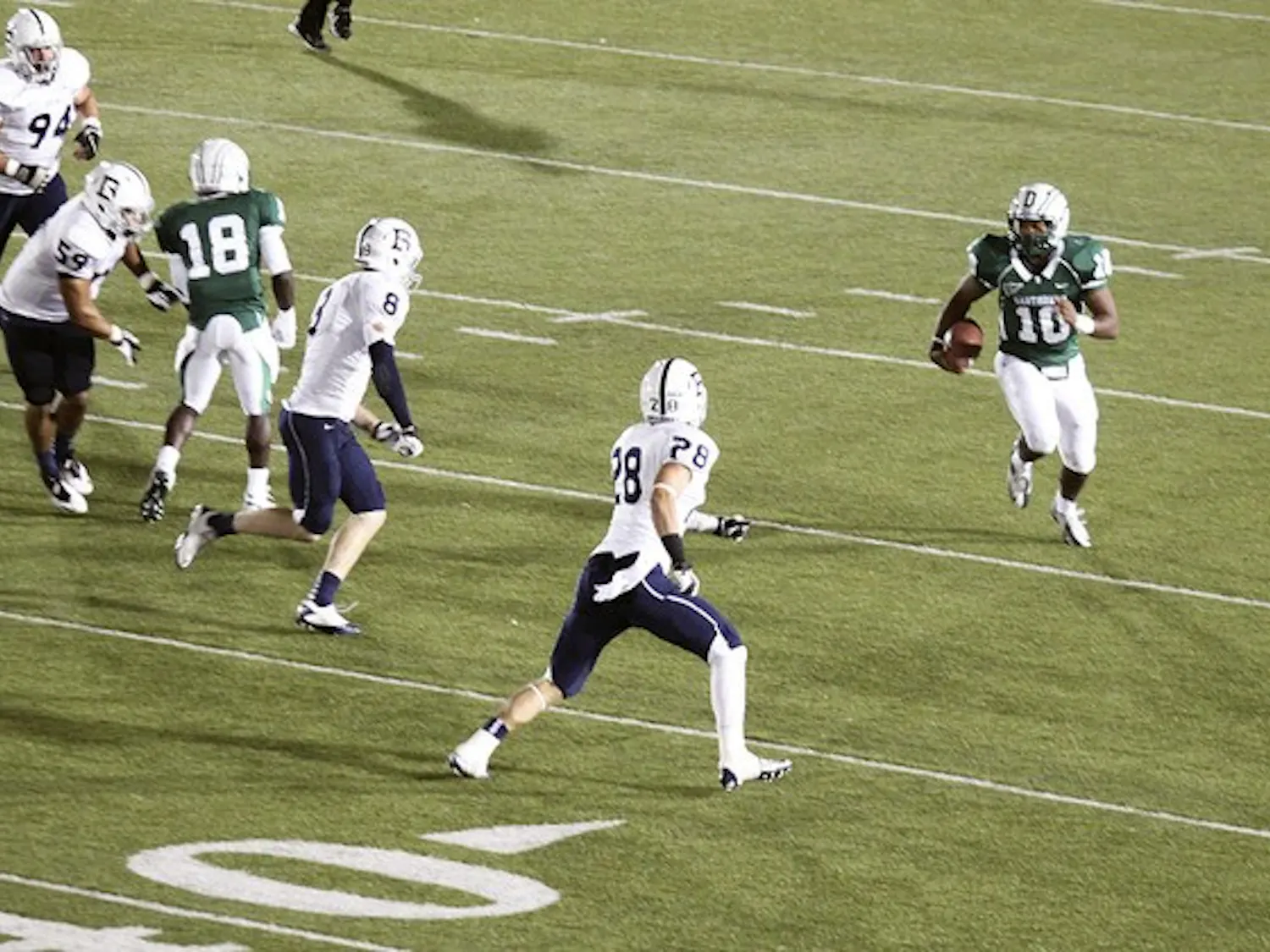 Dalyn Williams '16 had five carries for nine yards and two completions for five yards in Dartmouth's 35-7 victory over Butler on Saturday.