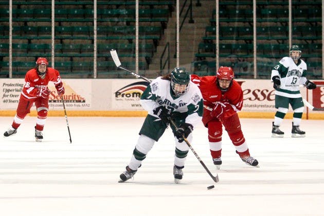 02.29.12.sports.whockeyvscornell