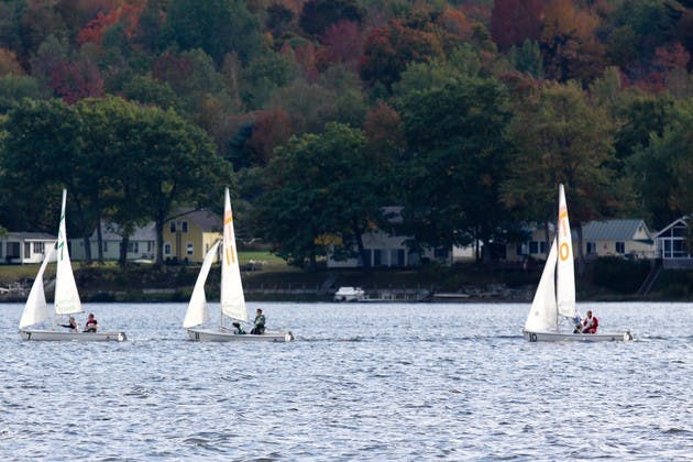 10.15.10.sports.sailing