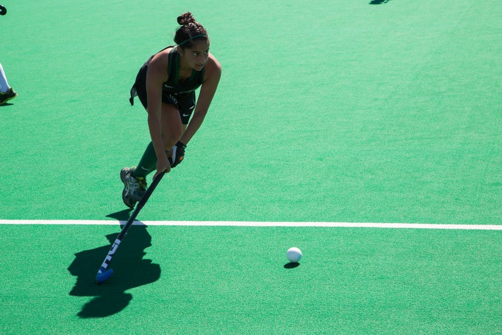 9-28-25-sports-fieldhockey2-weija-tang