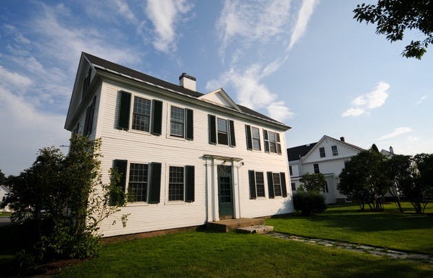 The interior of 26 East Wheelock Street will be completely renovated to accomadate either members of Alpha Xi Delta or Alpha Phi sorority.