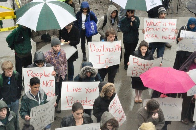 04.06.11.News.Rally2