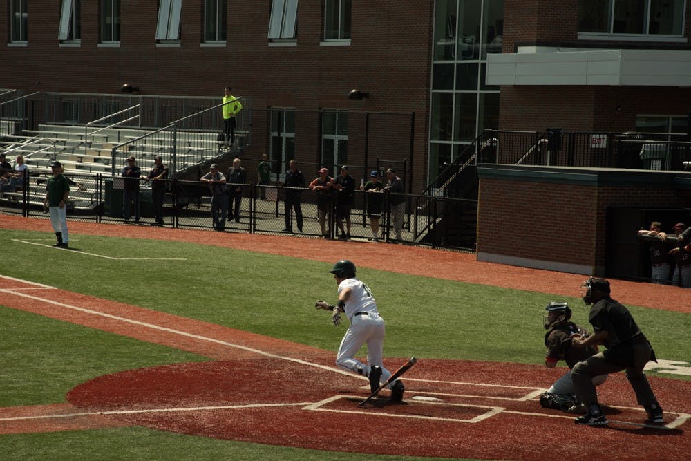 32618sportsbaseball_hollyeswinehart
