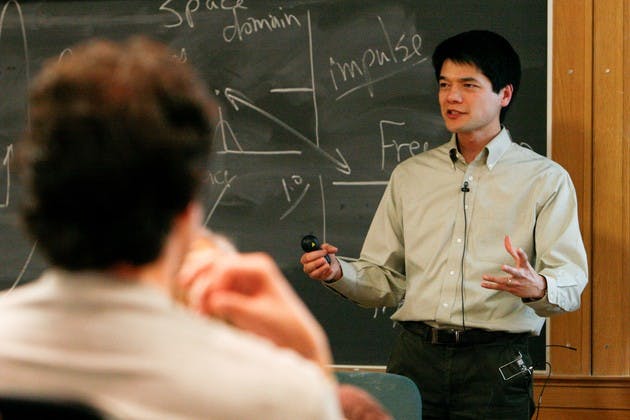 04.08.10.news.implanta_Christopher Rhoades