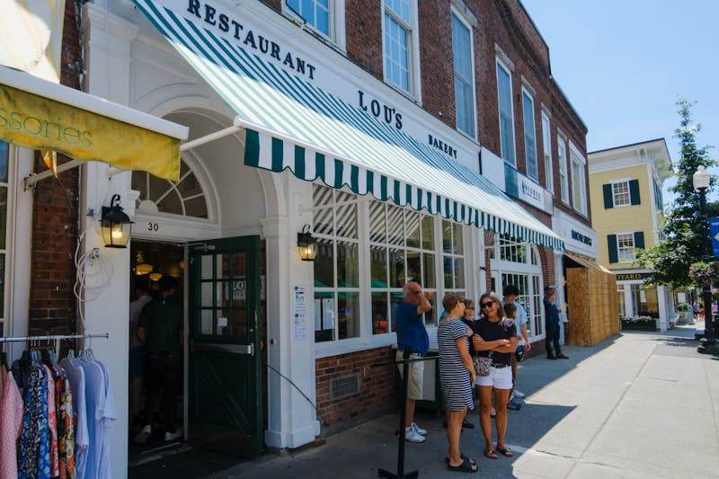 From Campus to Main Street Student Workers in the Upper Valley The