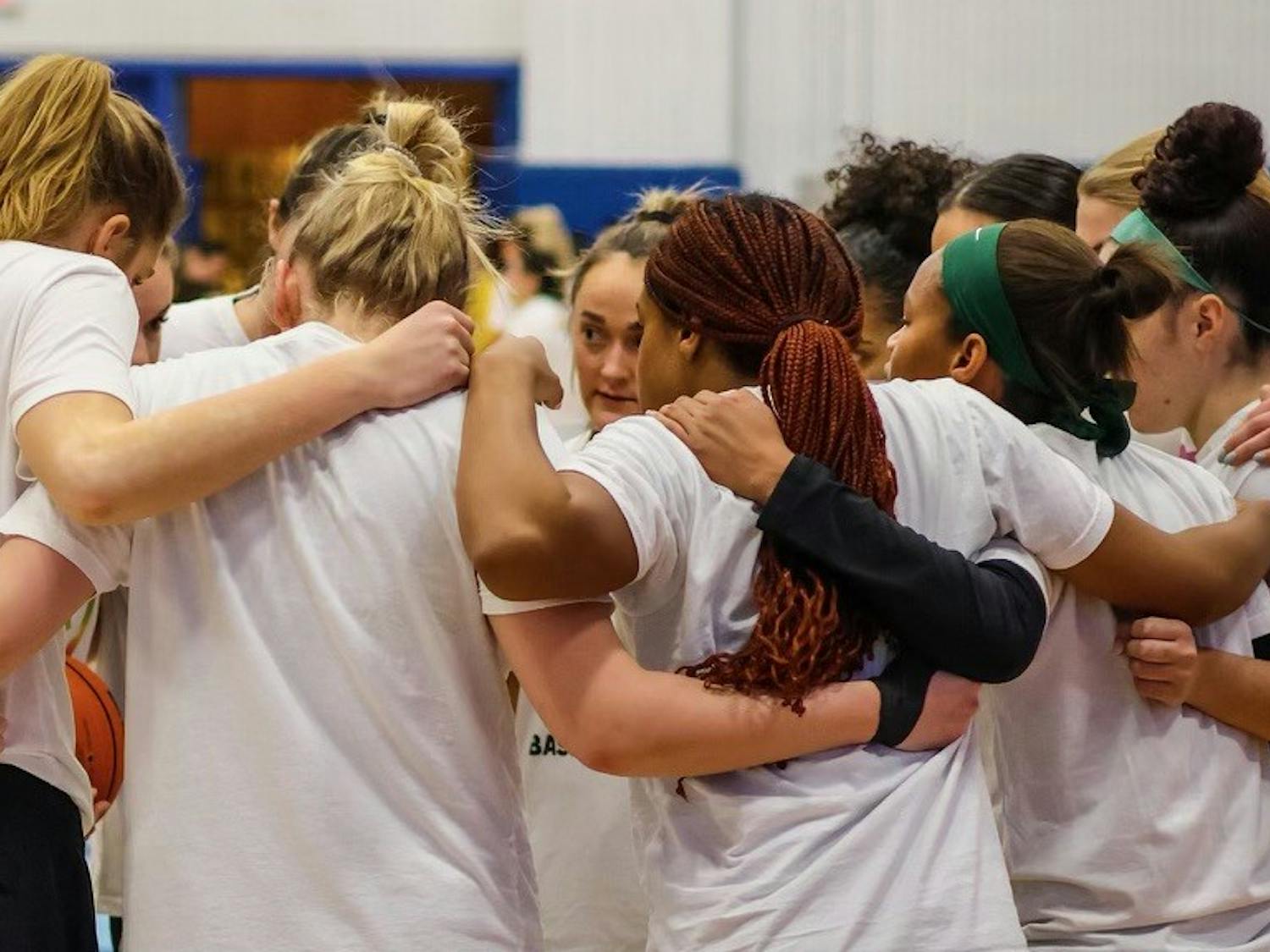 emma koch basketball.jpeg