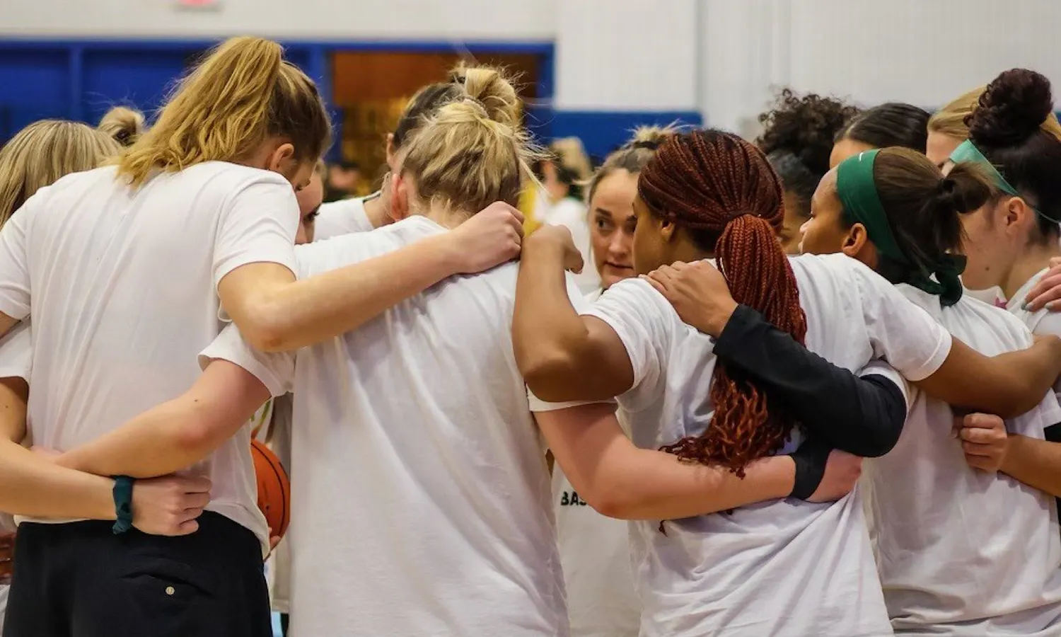 emma koch basketball.jpeg