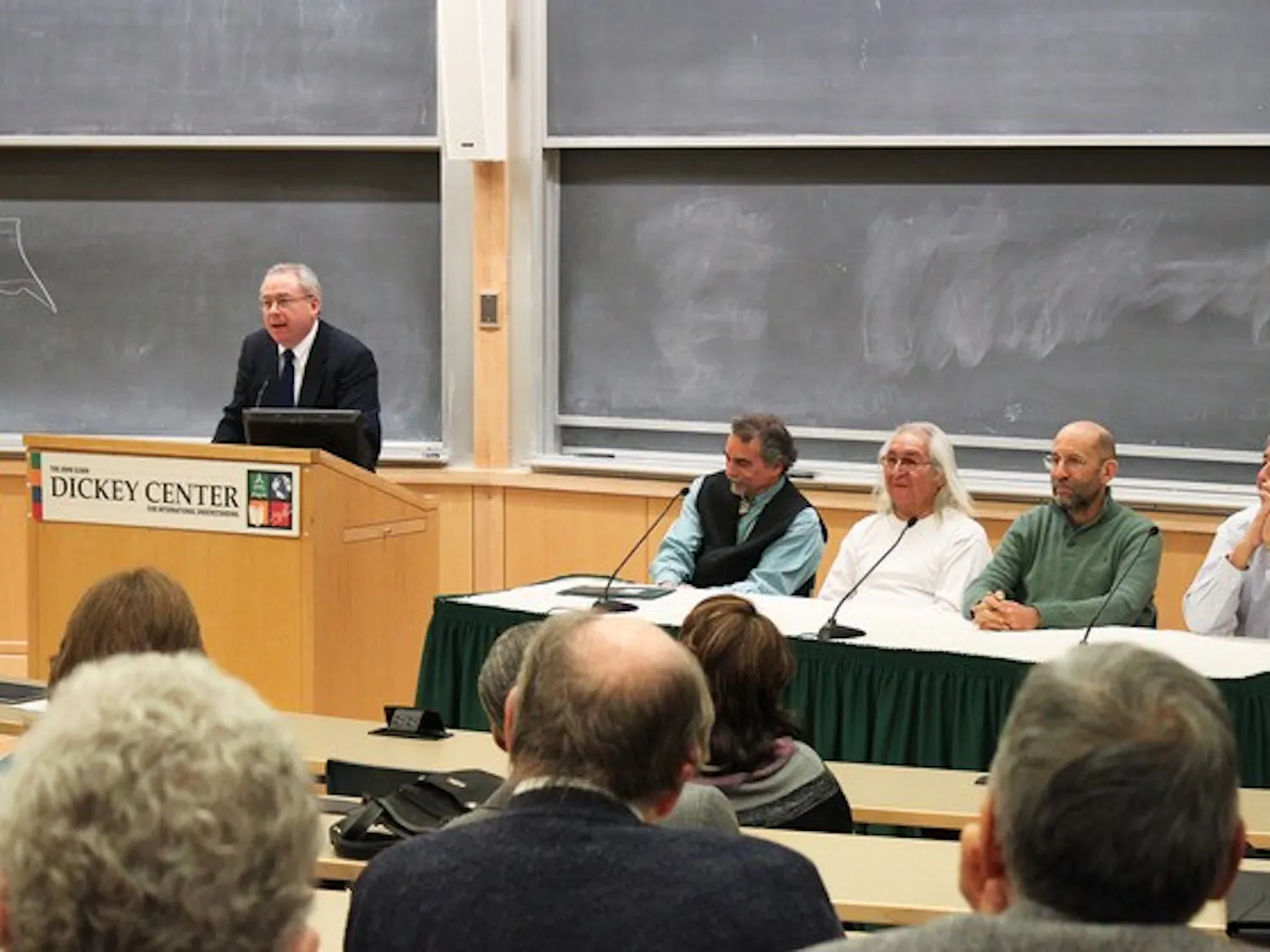 2.6.13.news.native-american-roundtable