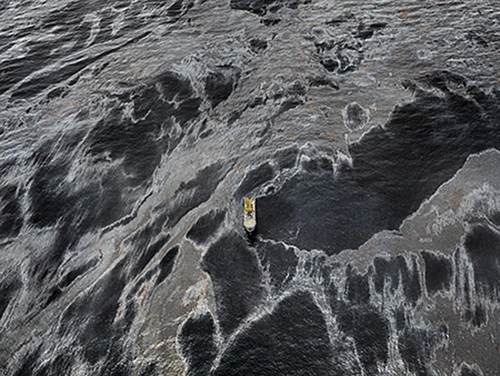 04-02-15-arts-waterways-courtesy-of-hood-museum-and-edward-burtynsky