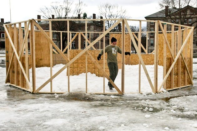 01.29.10.news.colliseum