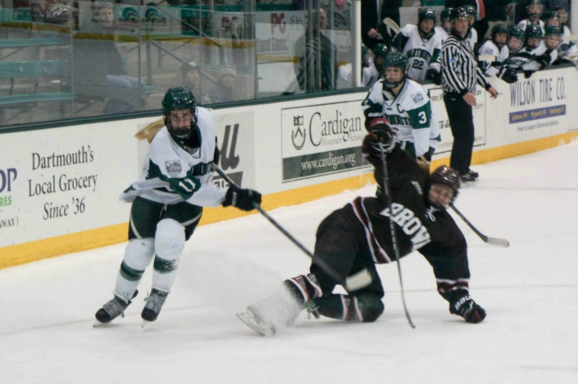 1.21.14.sports.womenshockey