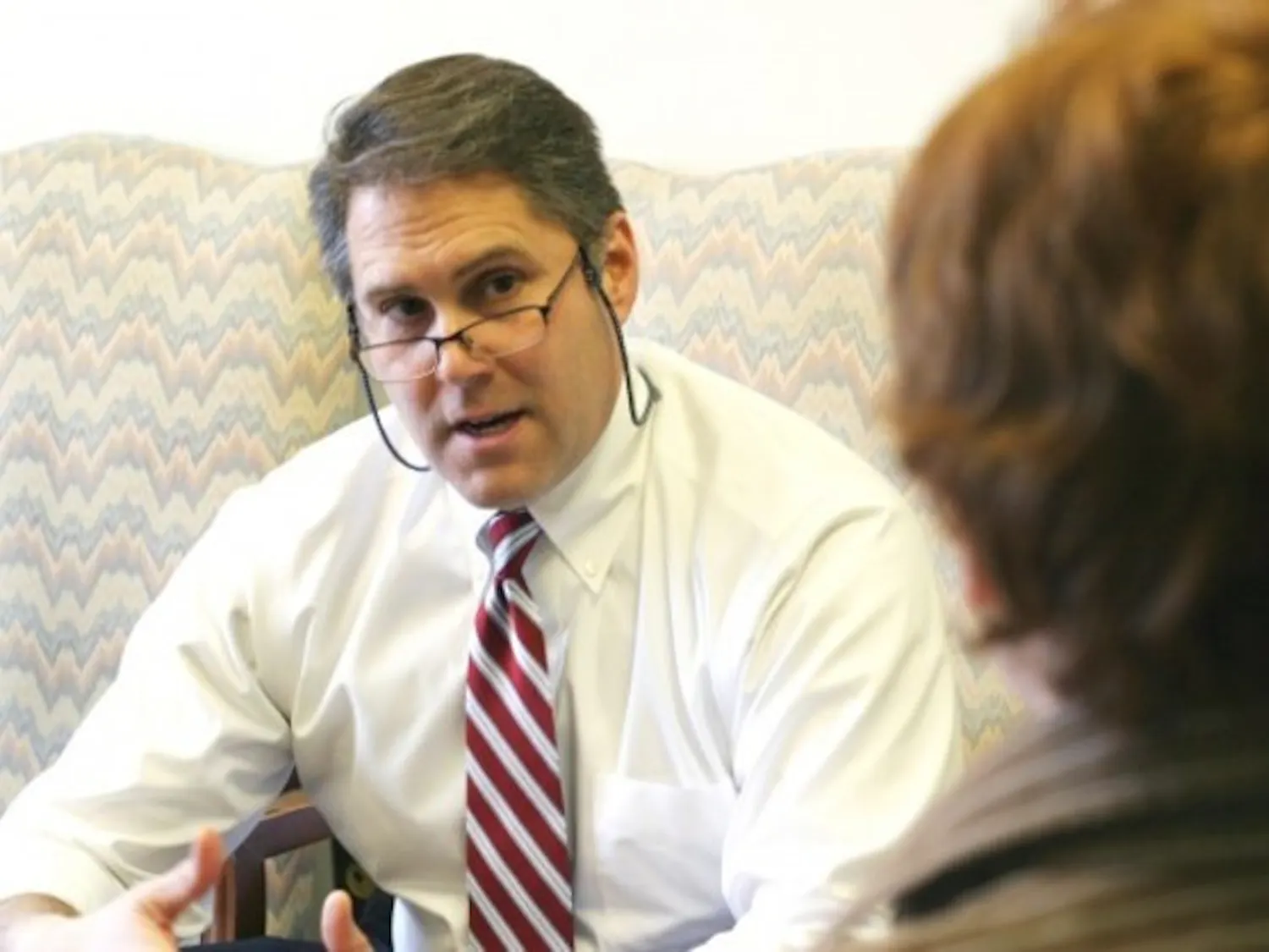 Student Assembly brought lawyer John Kacavas of Manchester-based law firm Kacavas & Ramsdell to campus Tuesday to give students free legal advice.