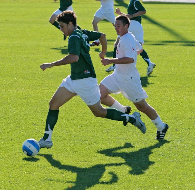 New Hampshire cooled off the streaking Big Green soccer team, defeating Dartmouth 1-0 in a tight contest.