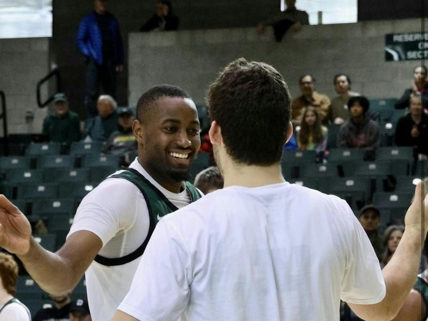 dame basketball.jpeg