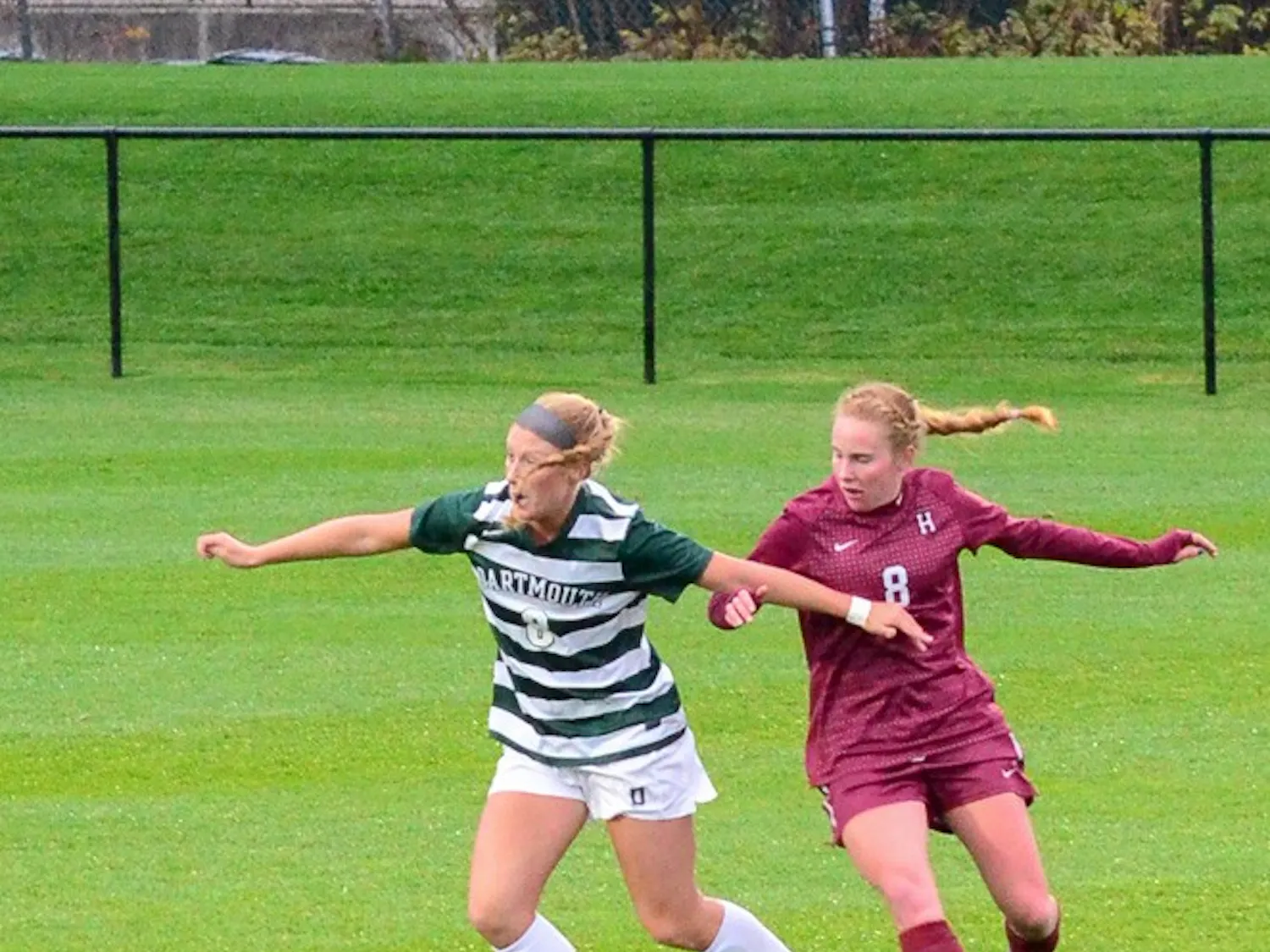 11.3.14.sports.wsoccervert2
