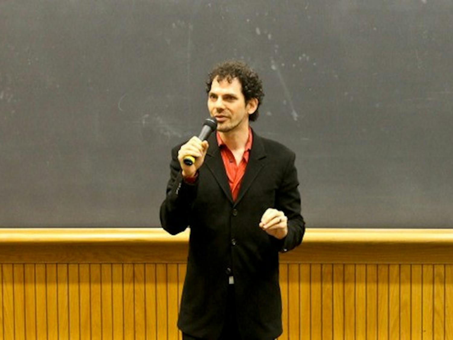 07.20.12.news.ellsberg_chelseaestevez