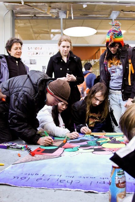 02.01.10.arts.haiti2