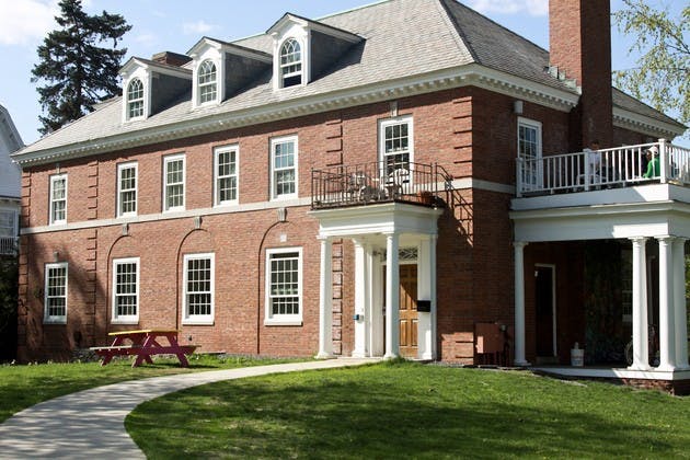 02.19.10.news.Tabard