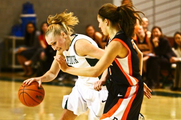 11.30.10.sports.wbball