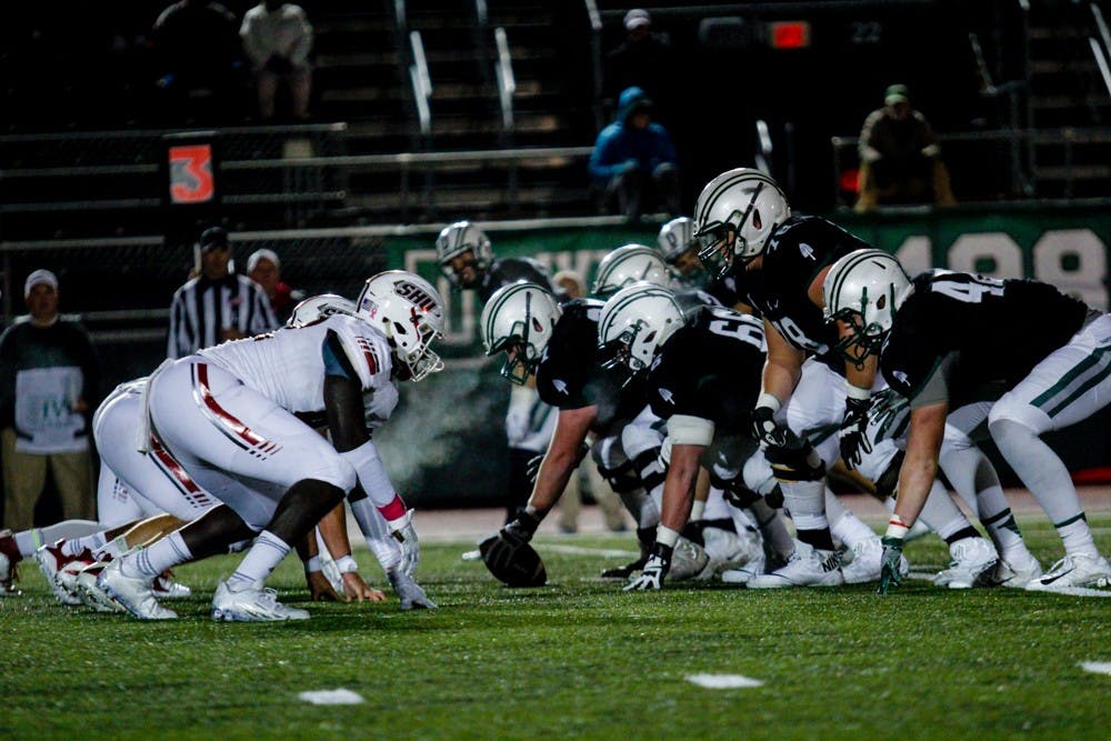 101518football2_samhysa