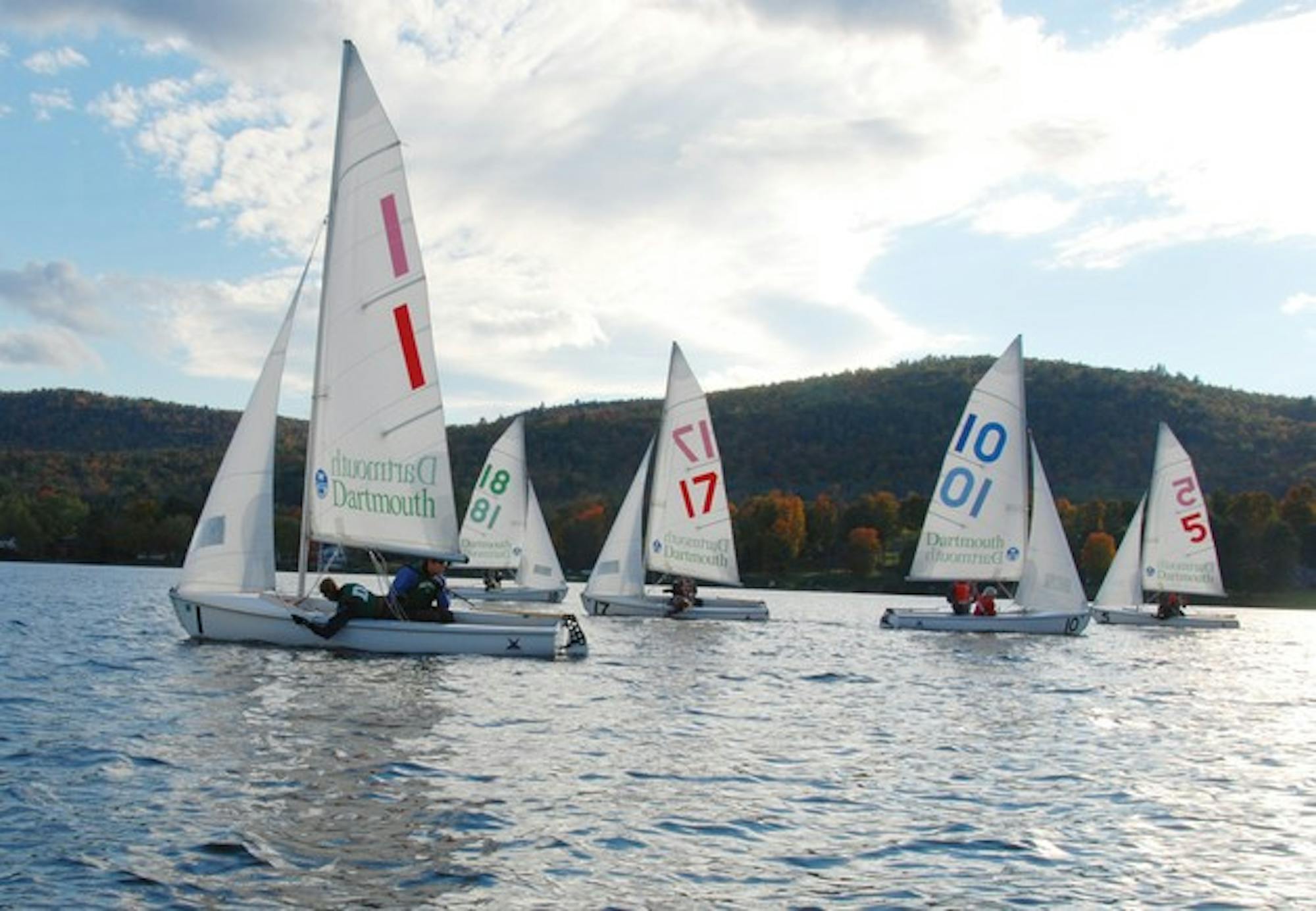 A quartet of Dartmouth women sailors battled gusty winds on the Pacific Ocean as the Big Green took fifth place overall out of 31 teams at the St. Francis Intersectional hosted by Stanford University this past weekend.