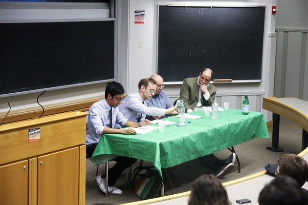 Three editors from different online publications discussed the relationship between their media and the Internet in a Monday lecture.