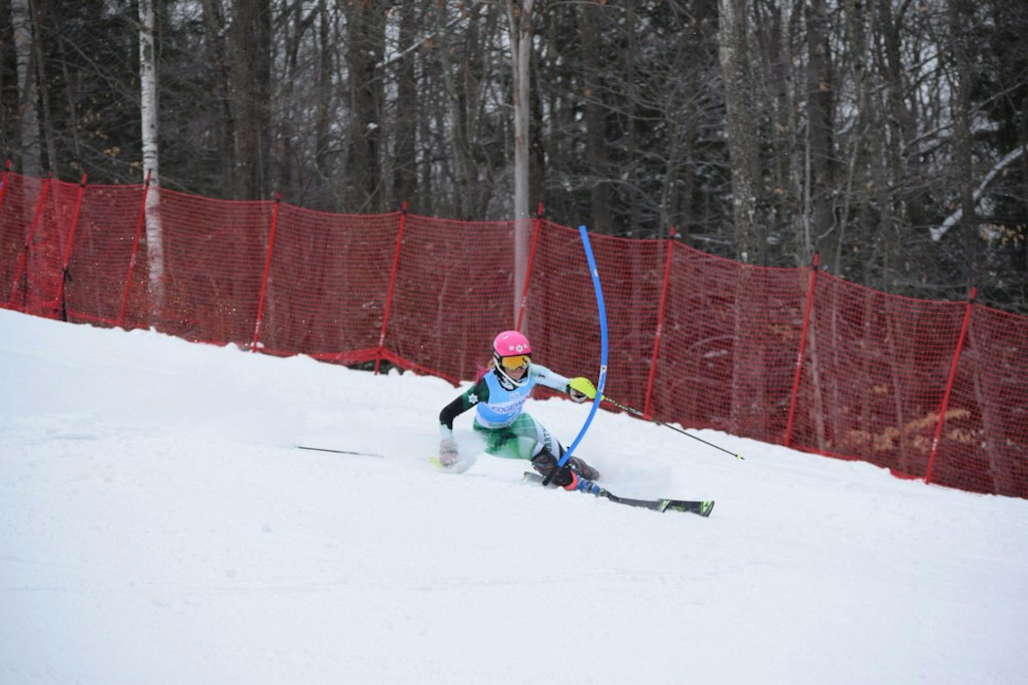 Kelly Moore '18 placed seventh in the giant slalom competition of the Dartmouth Carnival on Friday.