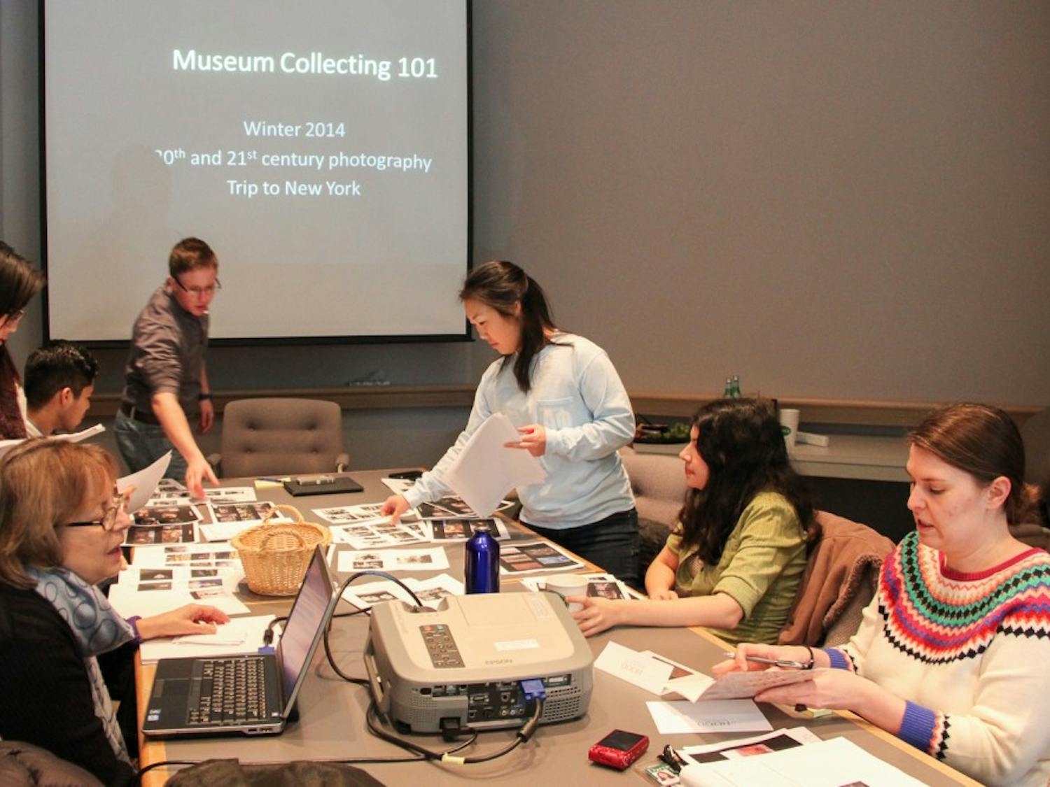 2.4.14.floater.museumcollectingclass