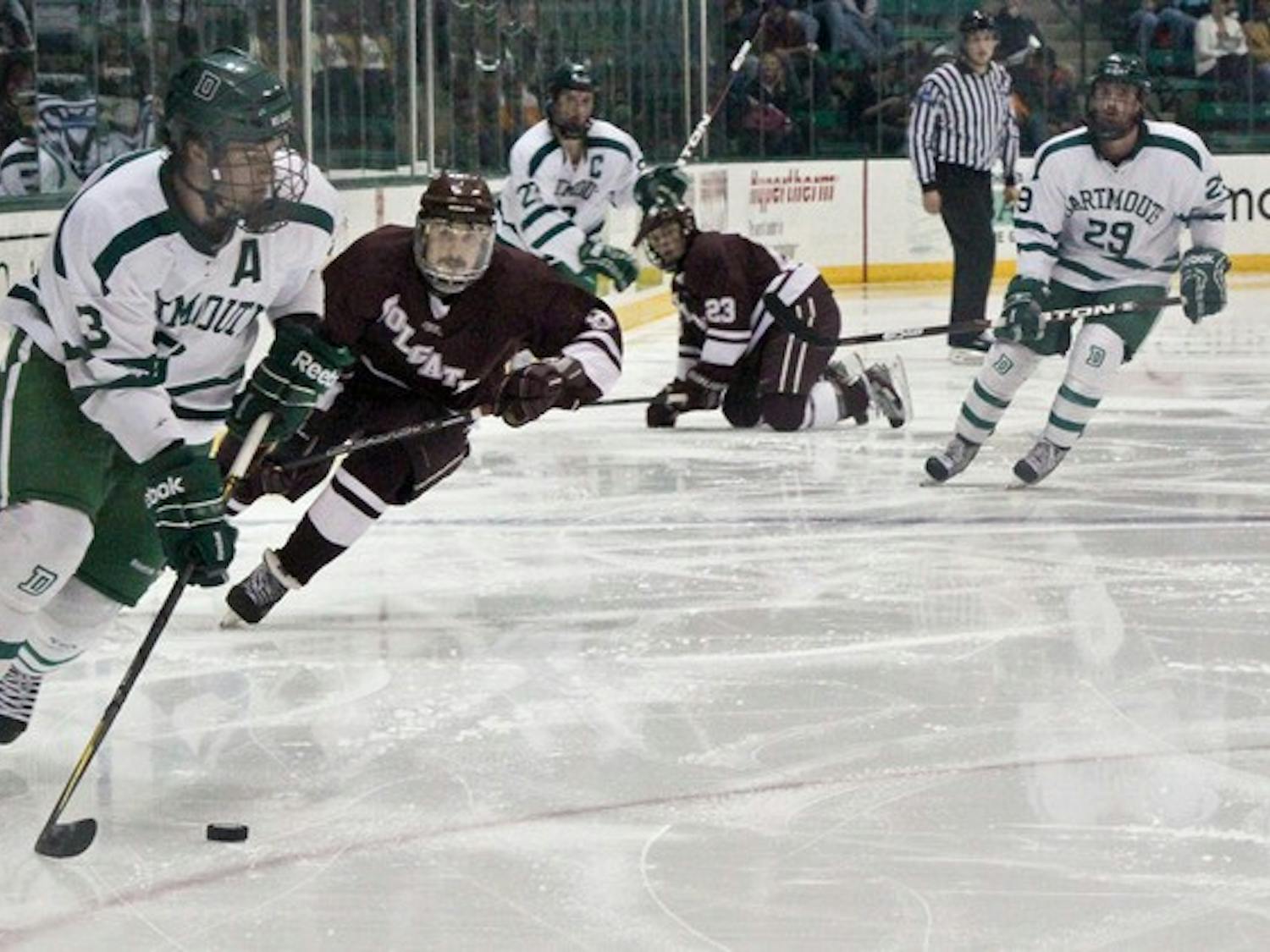 11.14.11.sports.mhockey