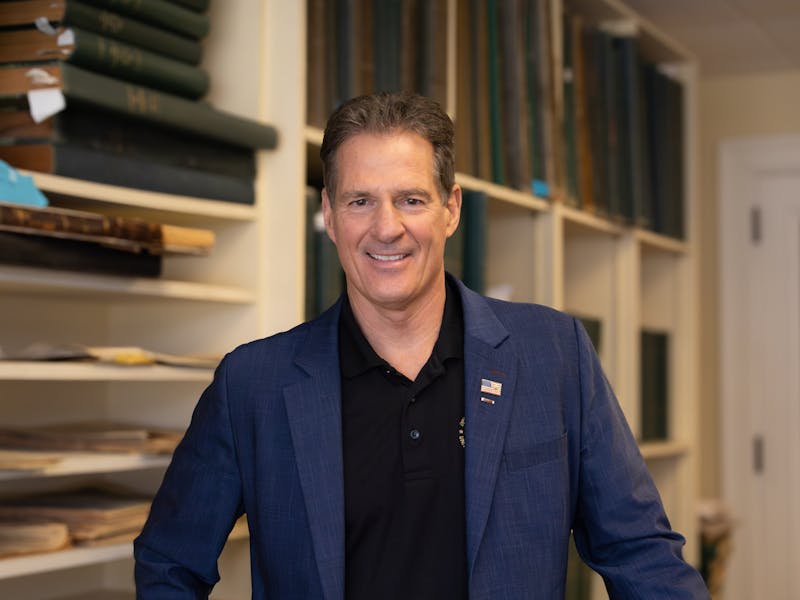 Former Massachusetts senator Scott Brown pitches independence, experience in Senate comeback bid