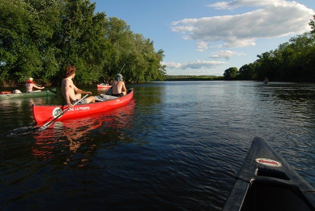 The group rushed to leave campus after classes on Friday, and were rewarded with a few hours on the river in the afternoon sun.