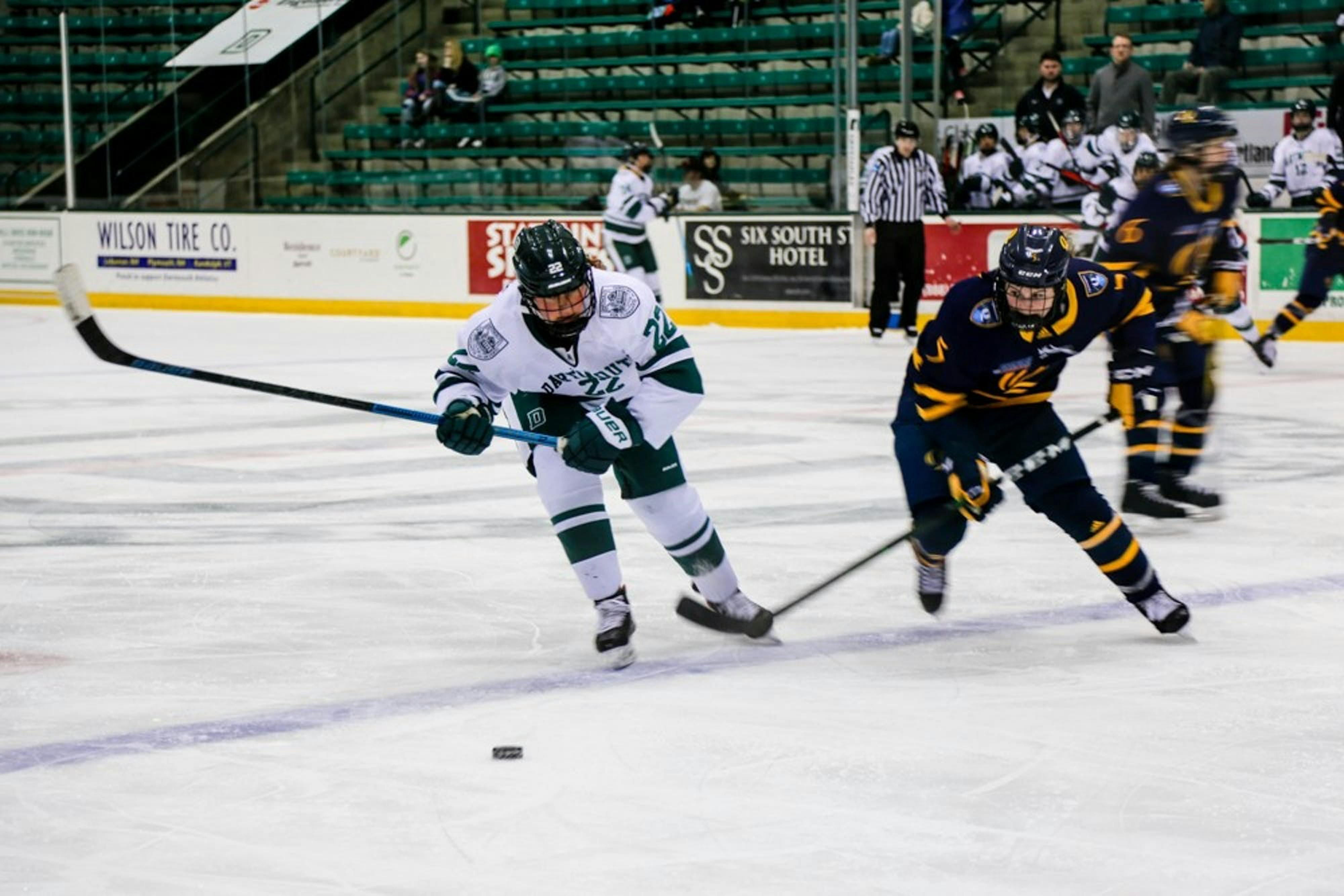 whockey-naina-1-23