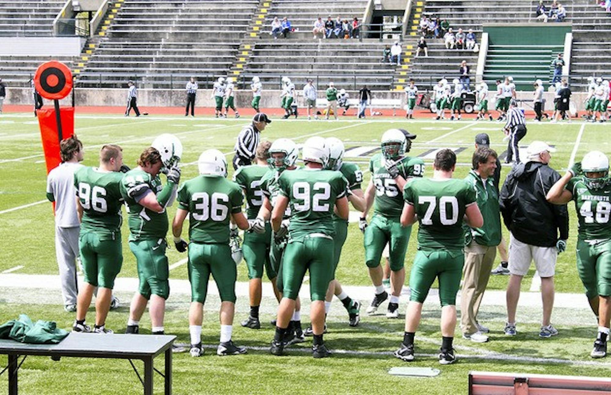 The Green and White Game was played without tackling to avoid injuries and to increase the number of snaps.