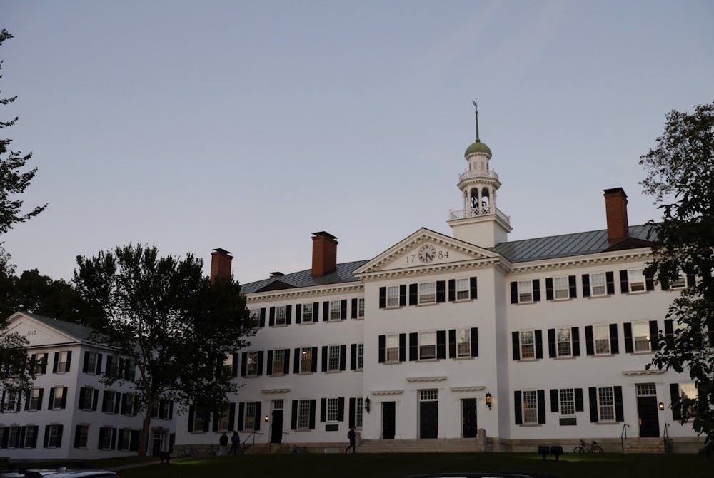 4-19-19-dartmouthhall-hannahmcgrath