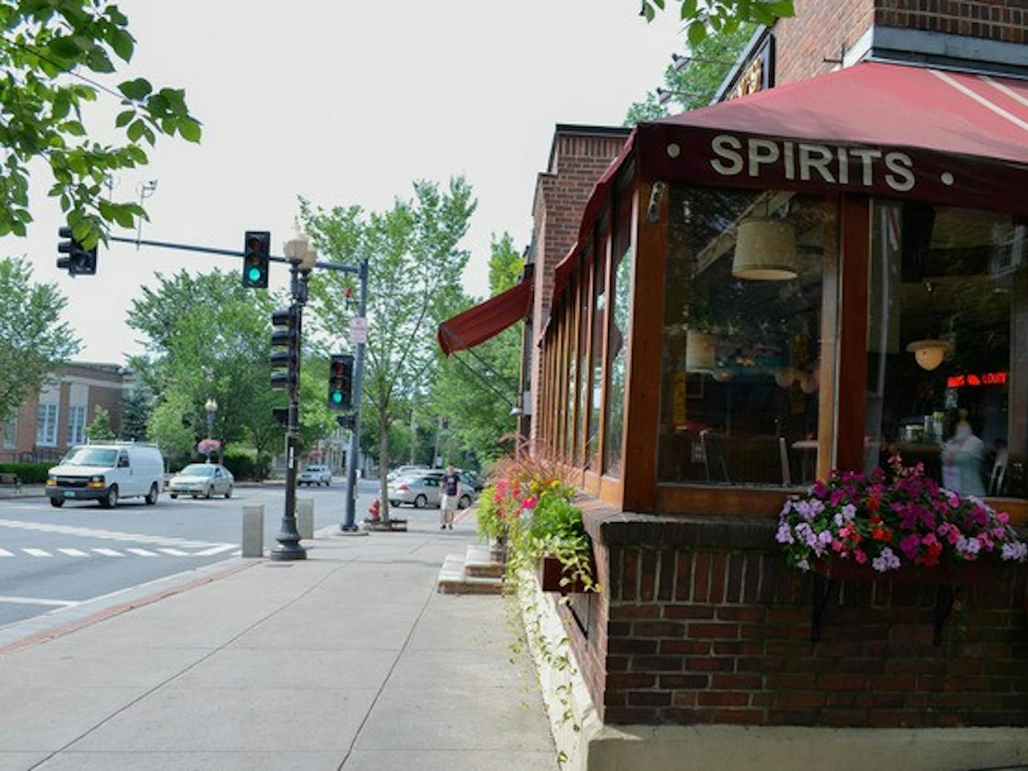 freshmenissue.mirror.mainst