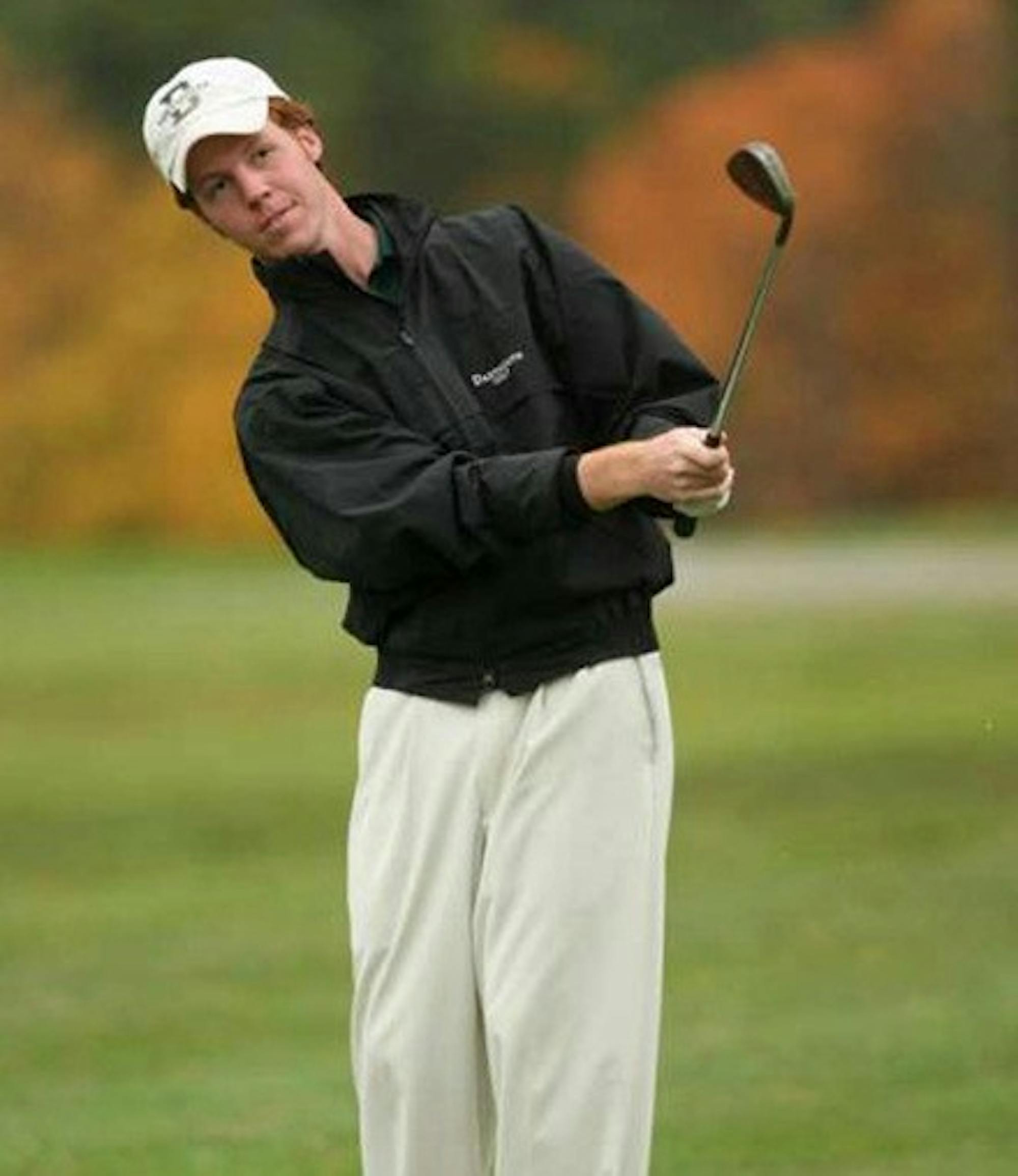 Captain Jamie Wallace '08 shot a two-day 152 to finish tied for 15th place.
