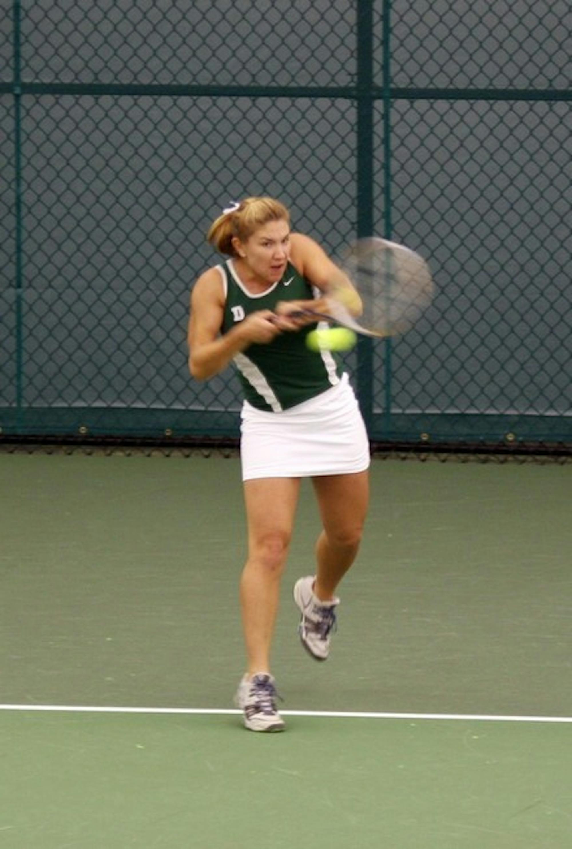 Kerry Snow '07 posted a thrilling singles victory in Arthur Ashe Stadium.