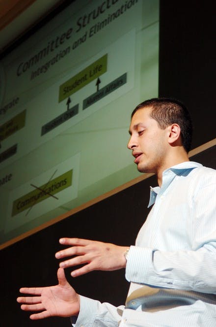 Student Government Review Task Force head Kapil Kale '07 presents the group's findings at Tuesday night's Student Assembly meeting.