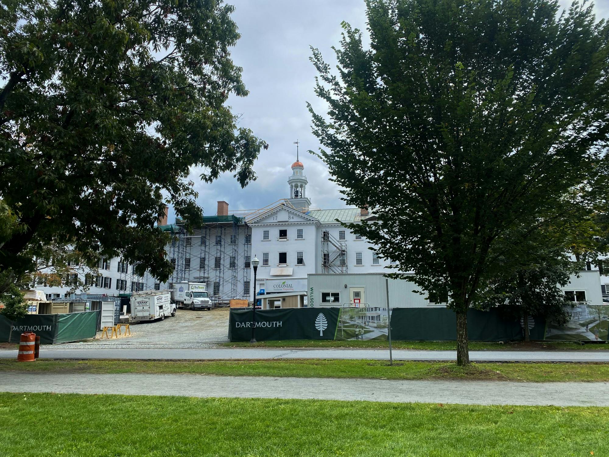 9.30.21_dartmouthhallconstruction_maddiedoerr.jpg