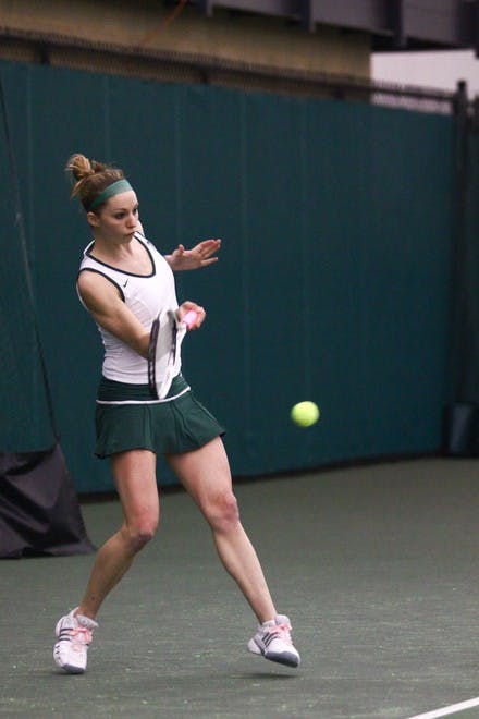 04.05.10.sports.wtennis_nicholas root