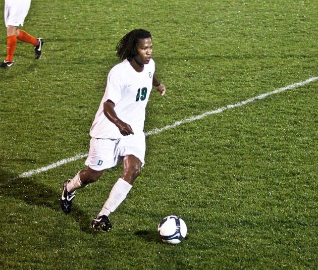 11.02.09.sports.mSoccer