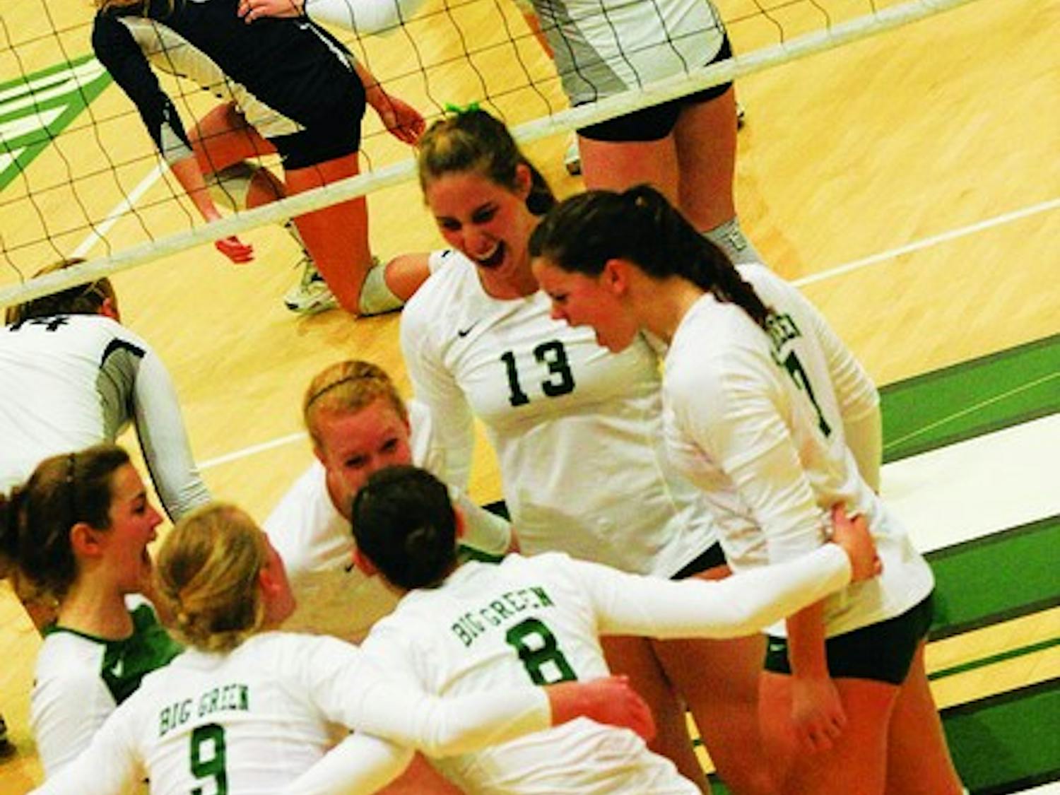 07.27.12.sports.wvollyball_yomalisrosario